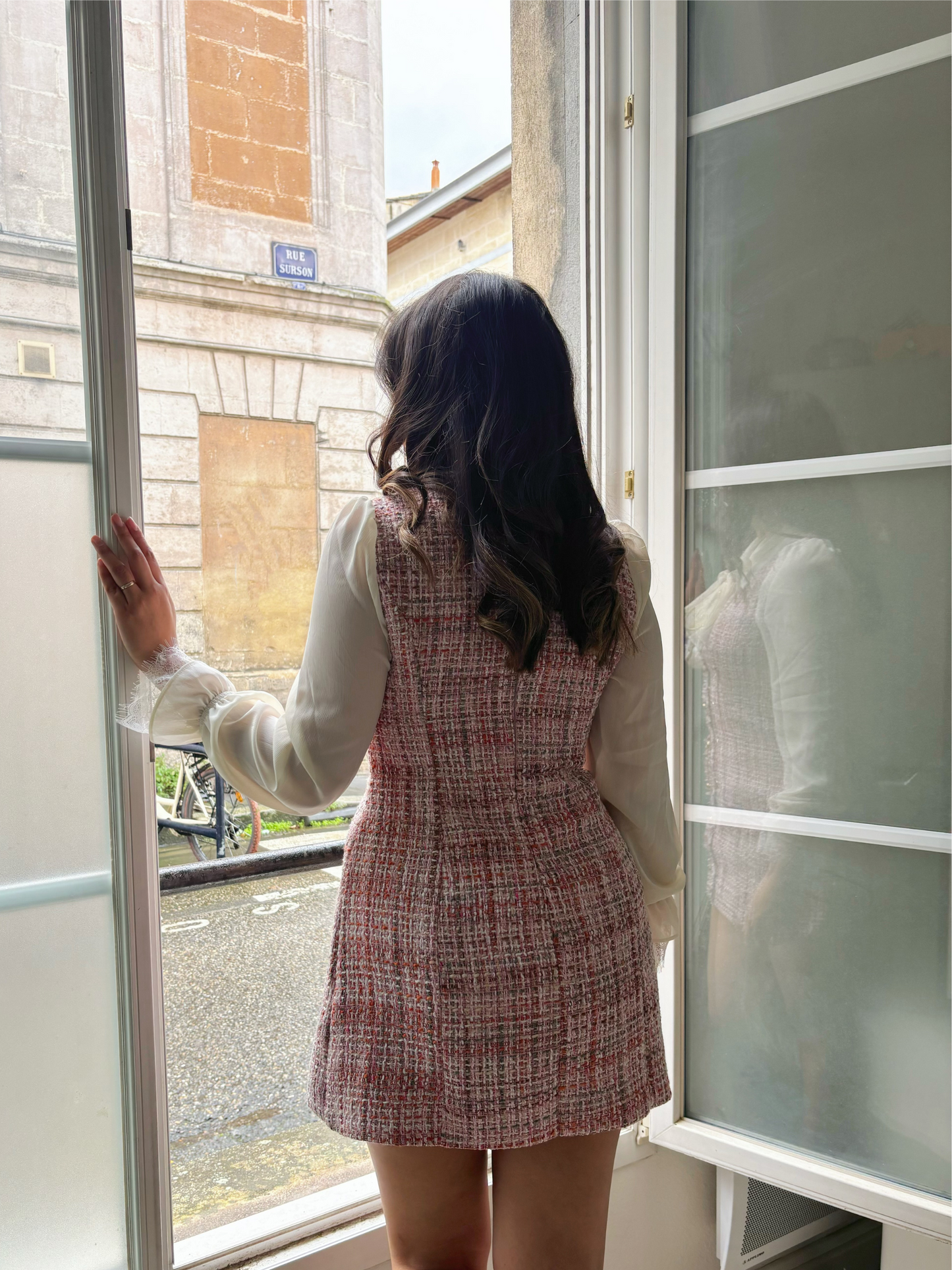 Vestido tweed elegante rosa con beige Betty