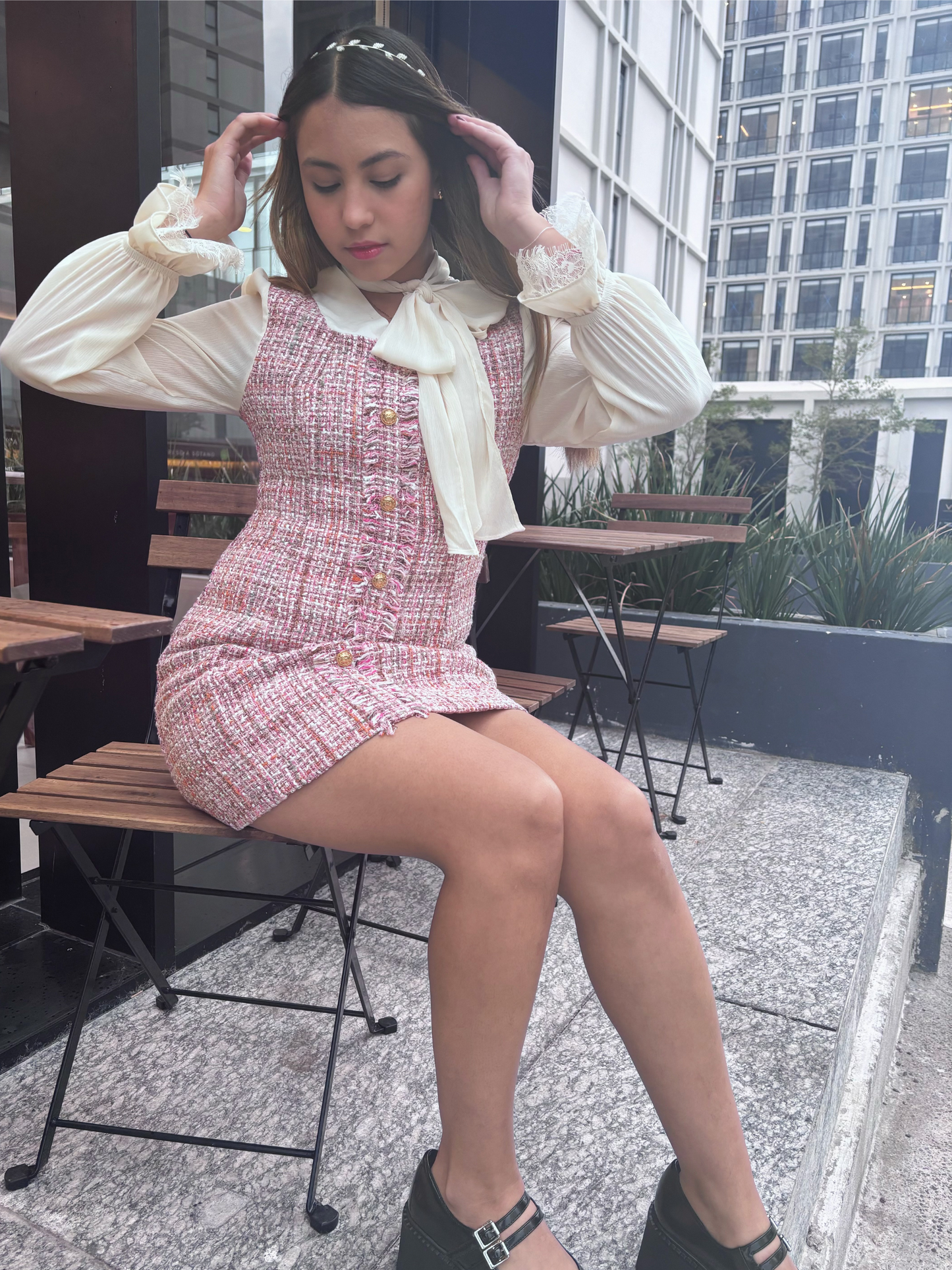 Vestido tweed elegante rosa con beige Betty